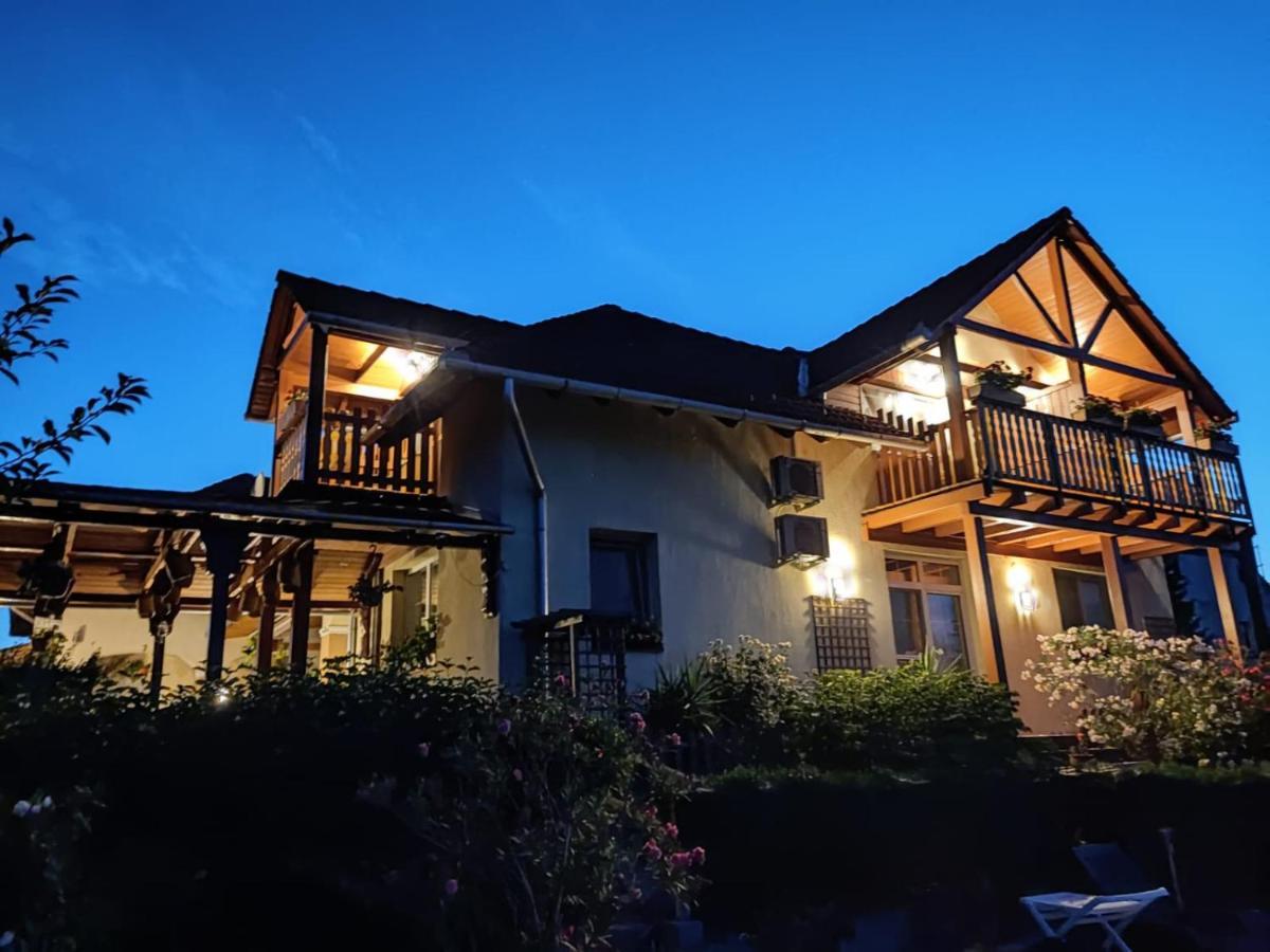 Haus Marika Hotel Siofok Exterior photo